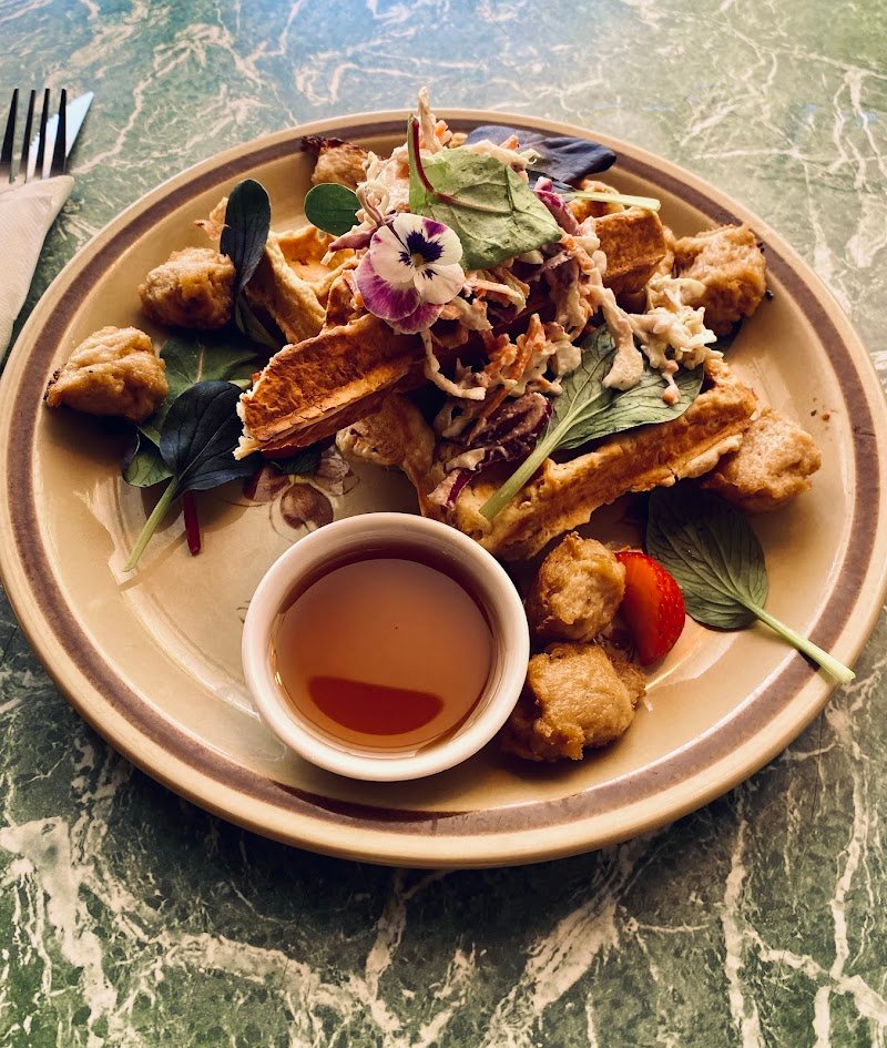 Flora & Fauna photo 3